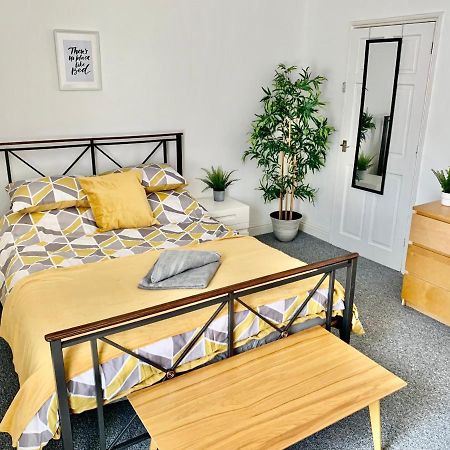 Kimberley  Contemporary 2 Bedroom Victorian Town House - Sleeps Up To 6 מראה חיצוני תמונה